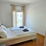 Διαμέρισμα Dalmara Lucica House *