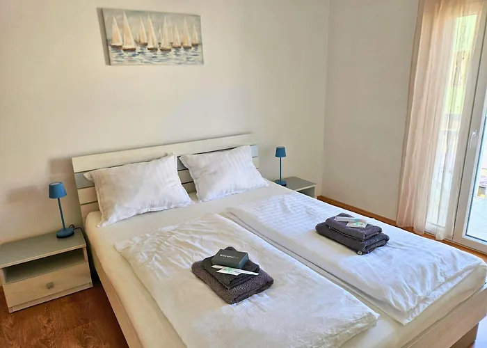 公寓 Dalmara Lucica House 维尔