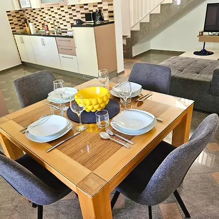 Dalmara Lucica House *