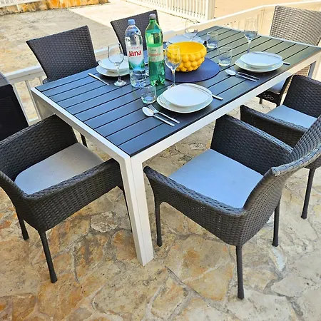 Dalmara Lucica House Апартаменты Вир