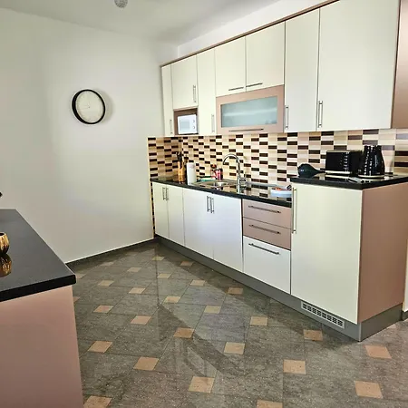 Апартаменты Dalmara Lucica House Вир