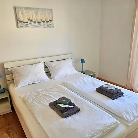 Апартаменты Dalmara Lucica House Вир