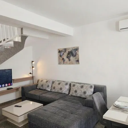 Dalmara Lucica House *